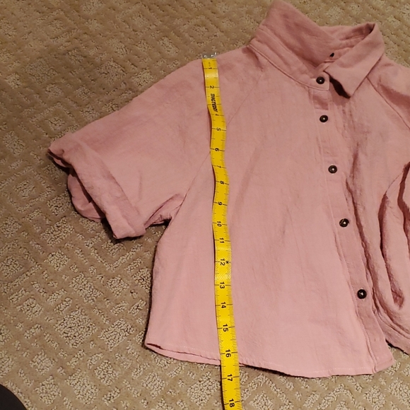 Pink blouse and short set - Picture 16 of 16